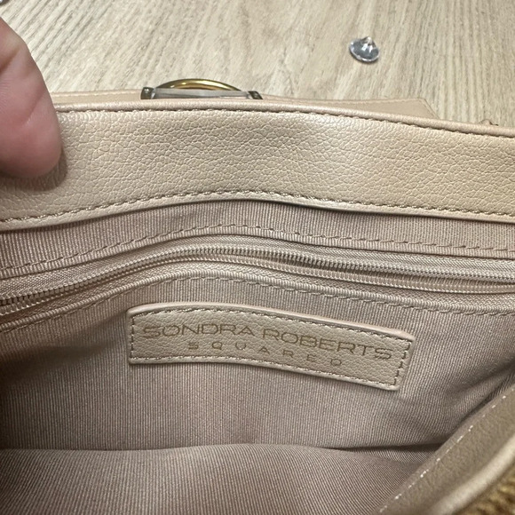 SONDRA ROBERTS BAG - Picture 5 of 9